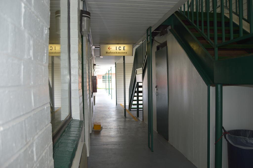 Travel Inn Weatherford Экстерьер фото