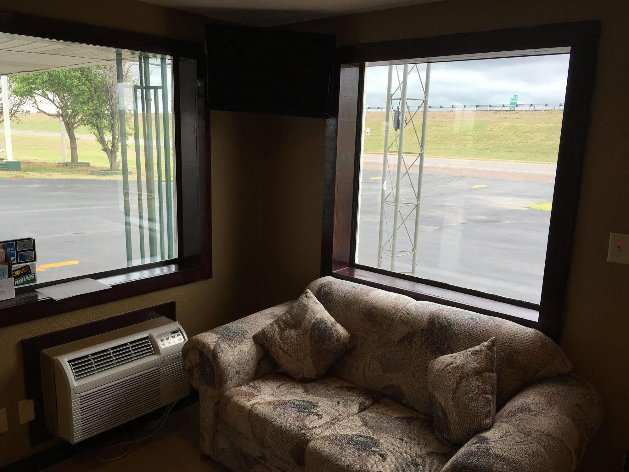 Travel Inn Weatherford Экстерьер фото